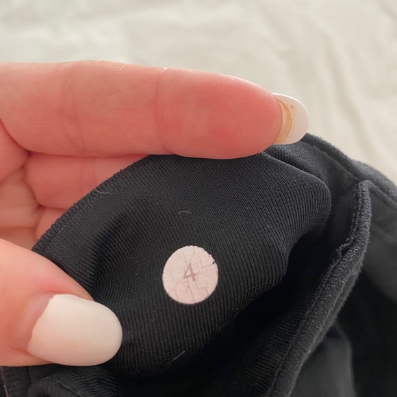 Black Lululemon Capri pants - Picture 2 of 4